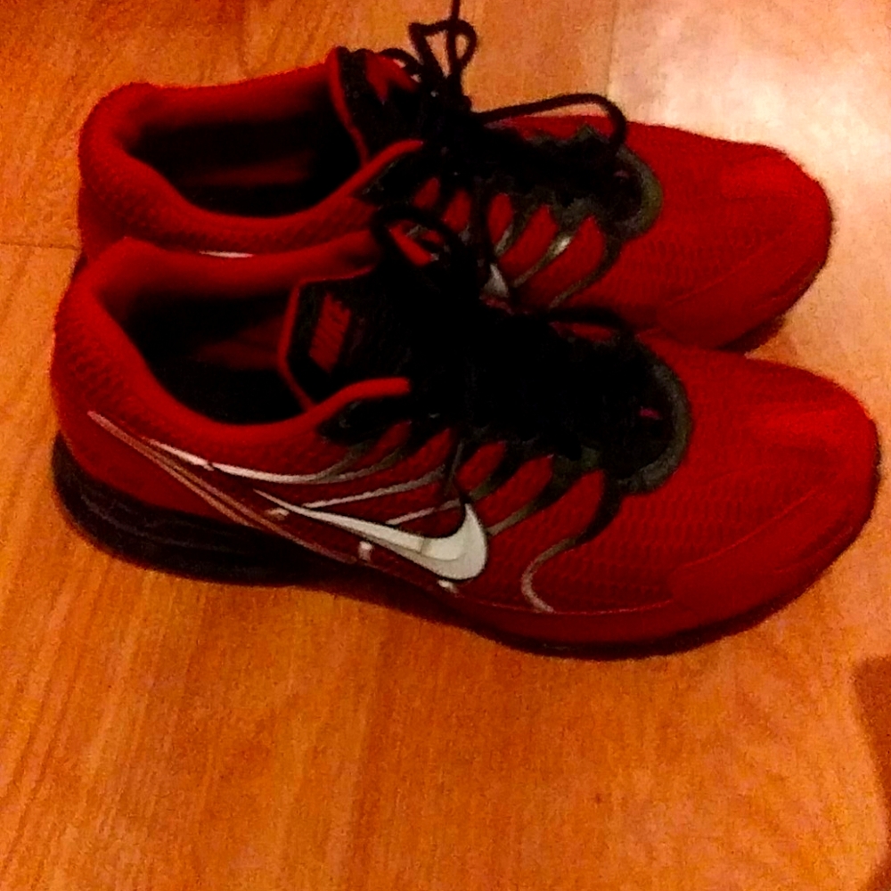 Nike black and red torch 4